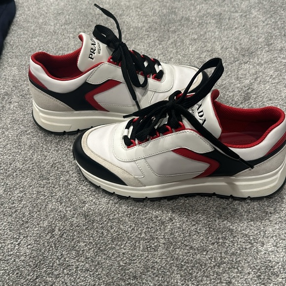 Authentic  Prada shoes - Picture 4 of 8